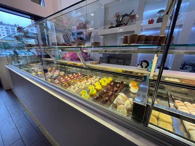 Fotografia tomada fuera de Confitería Vidal - Pastelería en Avilés, Asturias