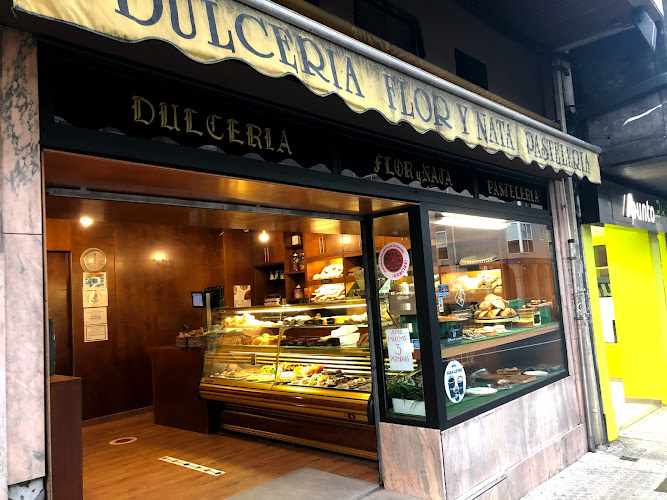 Fotografia tomada fuera de Flor Y Nata - Panadería en Santiago de Compostela, A Coruña