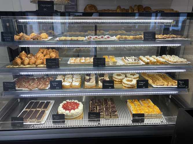 Fotografia tomada fuera de Pastelería La Cartuja - Pastelería en Talamanca de Jarama, Madrid