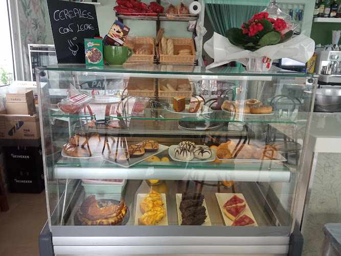 Fotografia tomada fuera de Cafetería Urda - cafeterías en Ronda, Málaga