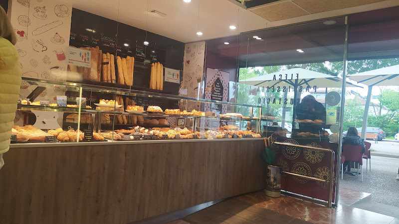 Fotografia tomada fuera de El Taller Dolç - Les Delícies - cafeterías en Sarrià de Ter, Girona