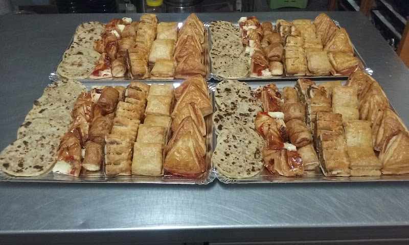 Fotografia tomada fuera de Bollería Monserrat - Panadería en Novelda, Alicante