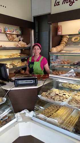 Fotografia tomada fuera de Panadería María Auxiliadora - Panadería en Novelda, Alicante