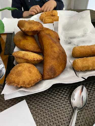 Fotografia tomada fuera de Qtekes Obrador Artesanal - Panadería en Nerja, Málaga