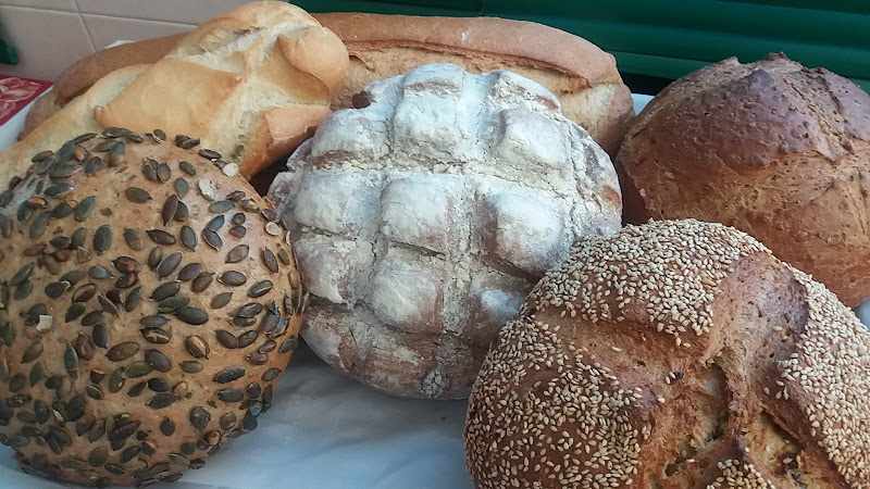 Fotografia tomada fuera de Mondat Baker S.L. - Suministro y fabricación de alimentos en Monda, Málaga
