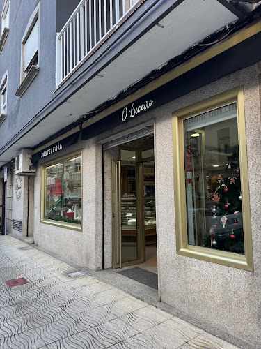Fotografia tomada fuera de O Luceiro - Pastelería en Moaña, Pontevedra