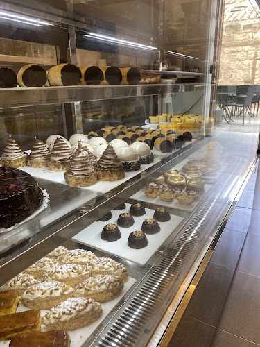 Fotografia tomada fuera de Pastisseria Sense Gluten Lluis Febrer - Pastisseria en Mahón, Baleares