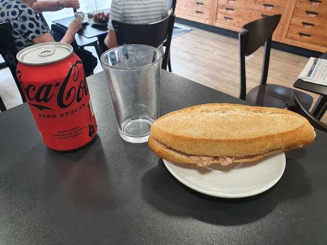 Fotografia tomada fuera de Espai Pa Fleca & Pastisseria - Pastisseria en Granollers, Barcelona