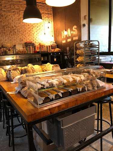 Fotografia tomada fuera de Panic - Panadería en Madrid, Madrid