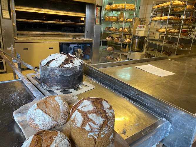 Fotografia tomada fuera de Panadería Divina - Panadaría en Santiago de Compostela, A Coruña