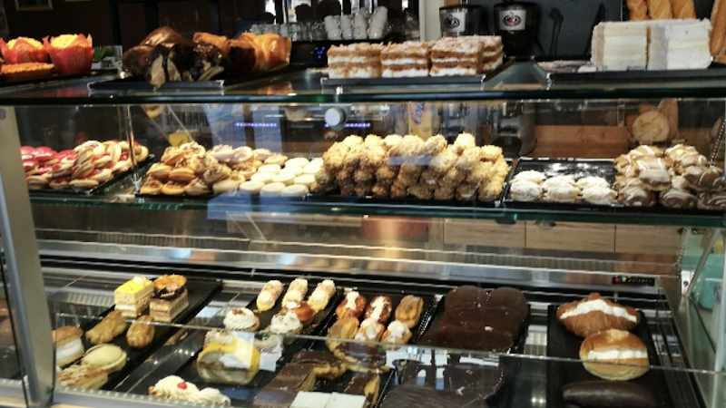 Fotografia tomada fuera de Pastelería Bakery (Eva) - Pastelería en Santurtzi, Vizcaya