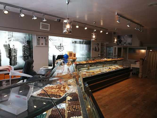 Fotografia tomada fuera de Regma - Cake shop en Santander, Cantabria