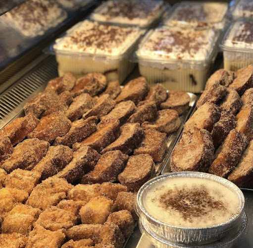 Fotografia tomada fuera de Caraqueño - Panadería en Salobreña, Granada
