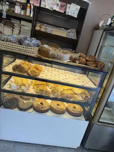 Fotografia tomada fuera de Pasteleria la frambuesa - Pastelería en Parla, Madrid