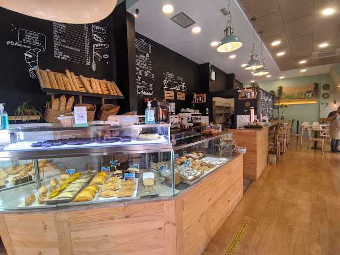 Fotografia tomada fuera de Café 31 Panadería y Cafetería- Bakery & Food - cafeterías en Madrid, Madrid