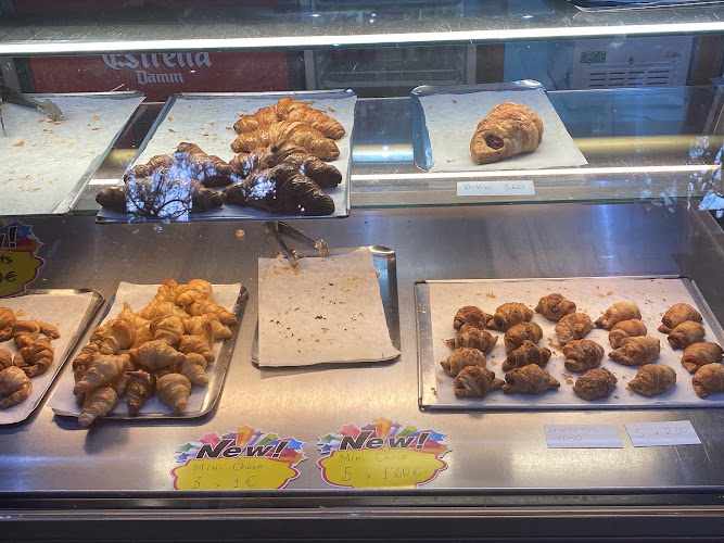 Fotografia tomada fuera de Judeli'S - Panadería en Cornellà de Llobregat, Barcelona
