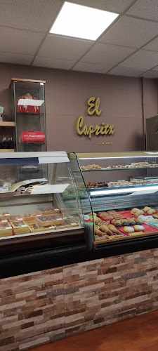 Fotografia tomada fuera de El Capritx - Cake shop en Cornellà de Llobregat, Barcelona