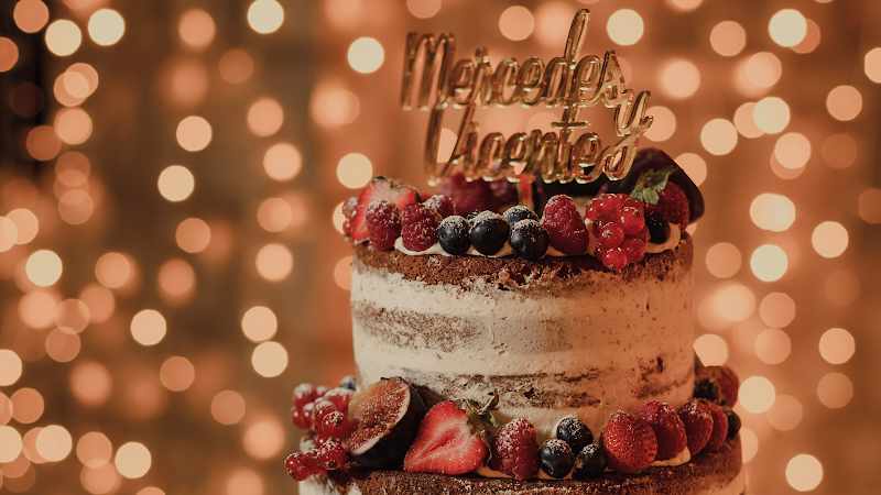 Fotografia tomada fuera de Acaramelada - Pastelería especializada en tartas nupciales en Madrid, Madrid