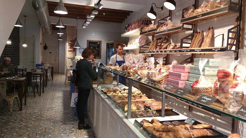 Fotografia tomada fuera de Herbera Bakery - Panadería en Ciutadella de Menorca, Baleares
