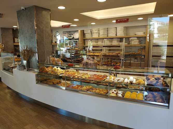 Fotografia tomada fuera de Panadería de Can Marc - Forn de pa en Ferreries, Baleares
