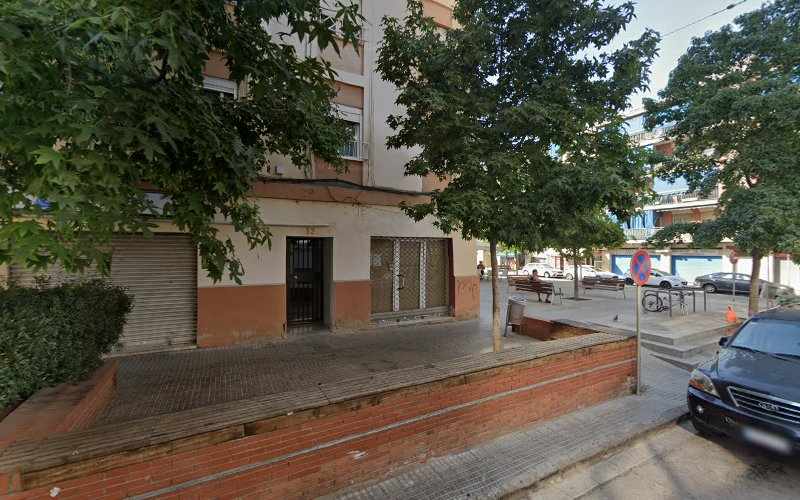 Fotografia tomada fuera de Pastelería Las Delicias - Pastelería en Cerdanyola del Vallès, Barcelona
