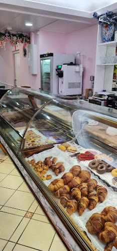 Fotografia tomada fuera de Dolç i Salat by Susana ( DiSbySusana) - Pastelería en Cerdanyola del Vallès, Barcelona