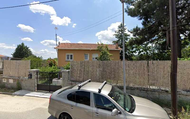 Fotografia tomada fuera de Ari Tartas - Pastelería en Becerril de la Sierra, Madrid