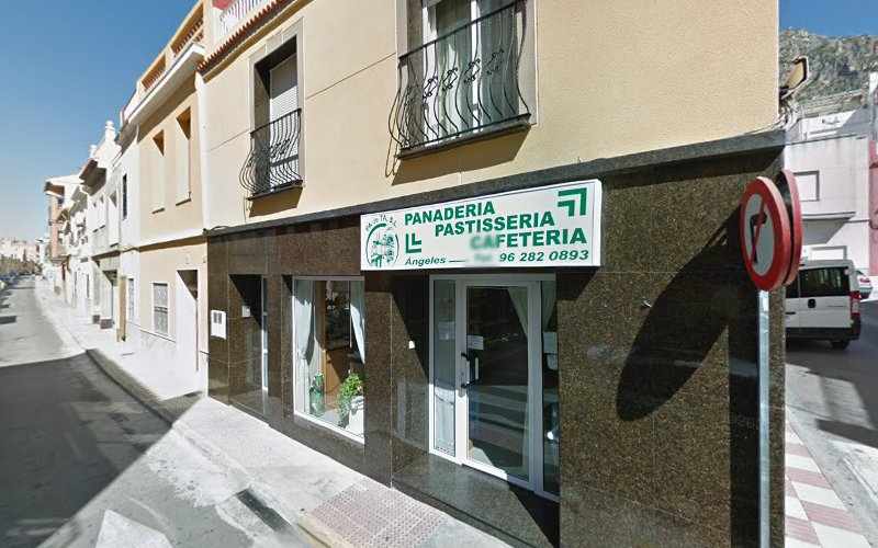 Fotografia tomada fuera de FORN DE VICENT - Panadería en Tavernes de la Valldigna, Valencia