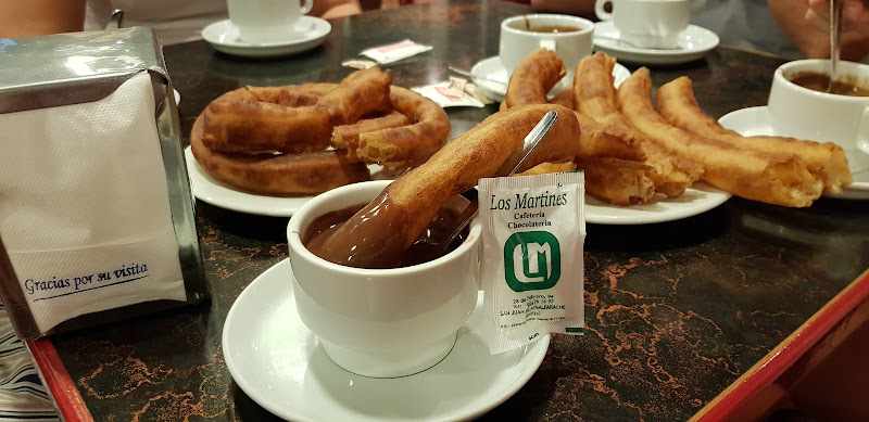 Fotografia tomada fuera de Cafetería Los Martines - cafeterías en San Juan de Aznalfarache, Sevilla