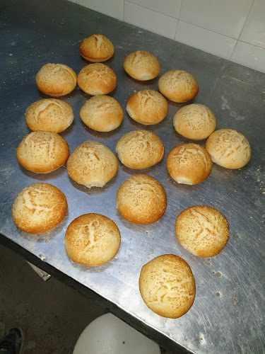 Fotografia tomada fuera de Panaderia Evaristo - Panadería en San José de la Rinconada, Sevilla