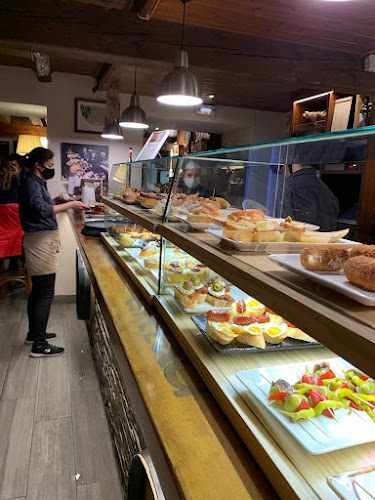 Fotografia tomada fuera de TREBOL ARTIES - restaurantes en Arties, Lérida