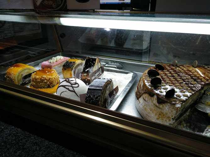 Fotografia tomada fuera de Cafeteria Popo!!! - Cafetería en Aroche, Huelva