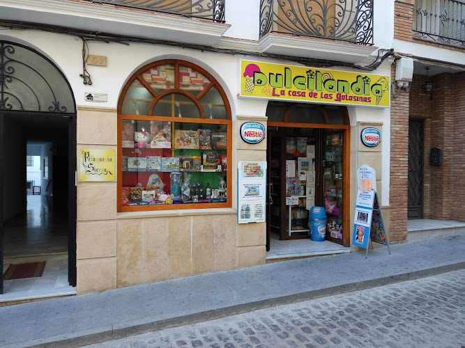 Fotografia tomada fuera de Dulcilandia - Candy store en Arjona, Jaén