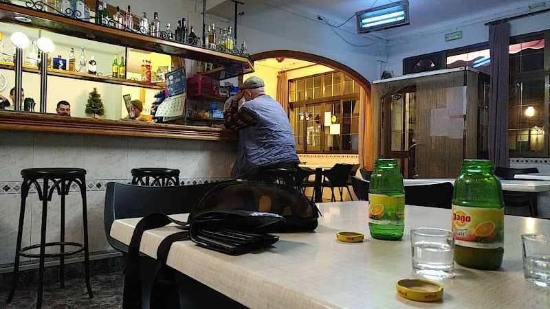 Fotografia tomada fuera de Bar Can Jordi - bares en Ariany, Baleares
