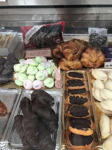 Fotografia tomada fuera de El Dorado Alzira - Panadería en Alzira, Valencia