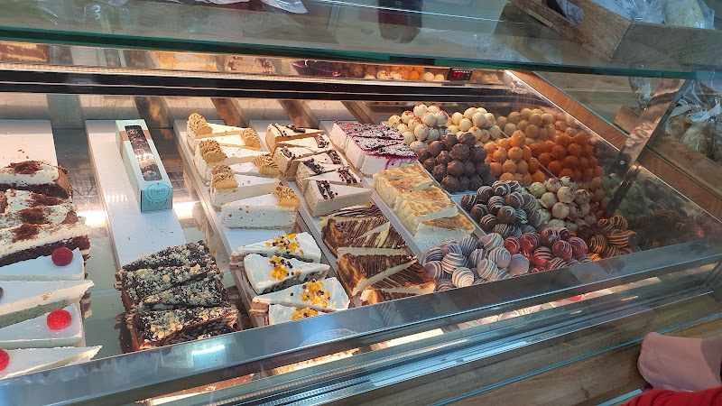Fotografia tomada fuera de Tienda Pepina Pastel - Pastelería en Alzira, Valencia