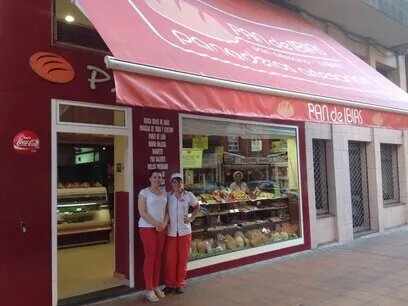 Fotografia tomada fuera de Pan de Ibias - Panadería en Gijón, Asturias