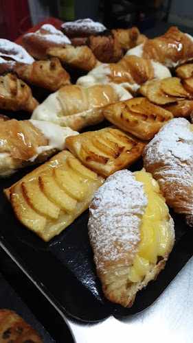 Fotografia tomada fuera de Forn d'Sara - Forn de pa en Olesa de Montserrat, Barcelona