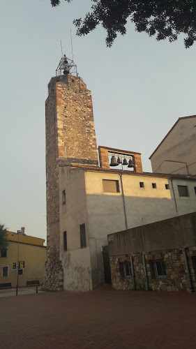 Fotografia tomada fuera de Fleca Vives - Panadería en Olesa de Montserrat, Barcelona