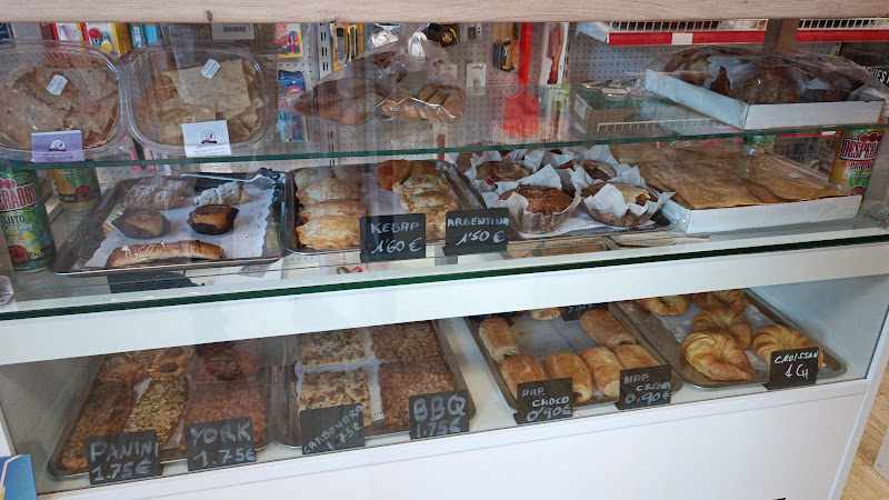 Fotografia tomada fuera de SCOTO MARKET 24 HORAS - cafeterías en Torrevieja, Alicante