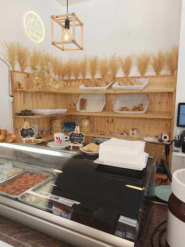 Fotografia tomada fuera de Laba Diena Bakery - cafeterías en Torrevieja, Alicante