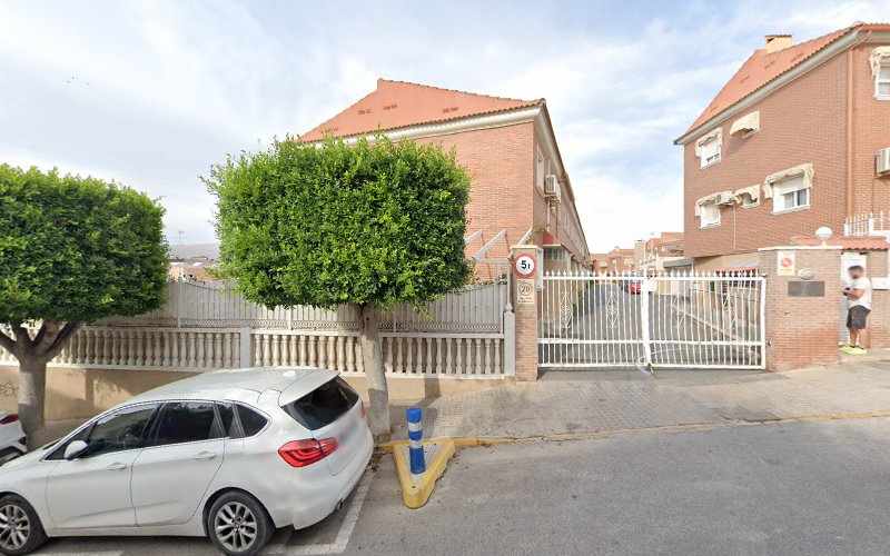 Fotografia tomada fuera de Panadería Feliciano López Juan - Panadería en Santa Pola, Alicante