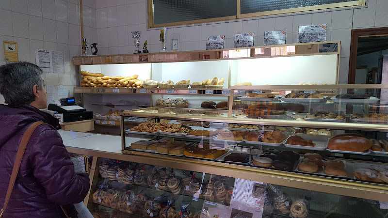 Fotografia tomada fuera de Panaderia Molina - Panadería en Santa Pola, Alicante
