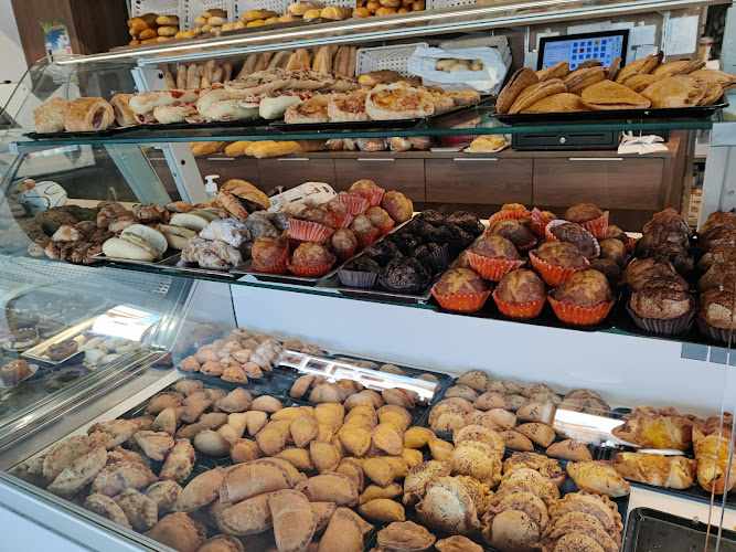 Fotografia tomada fuera de Panes & Co - Panadería en San Javier, Murcia