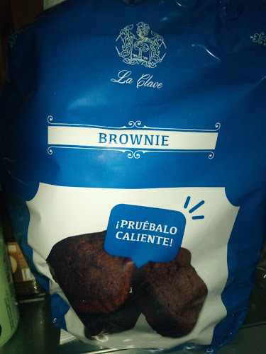 Fotografia tomada fuera de Proxim Supermercats - Tienda de alimentación en Raval de Cristo, Tarragona