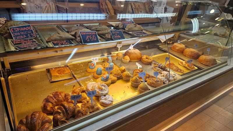 Fotografia tomada fuera de Horno Pastelería Pizarro - Panadería en Quart de Poblet, Valencia