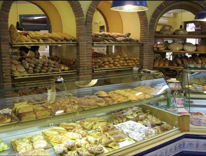 Fotografia tomada fuera de La Tahona De Velázquez - Panadería en Oropesa del Mar, Castellón