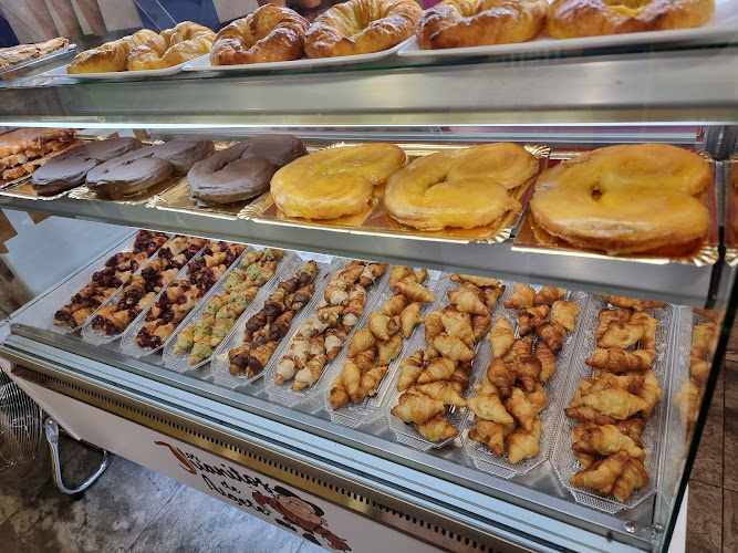 Fotografia tomada fuera de Dulce Pica Pica - Pastelería en Algete, Madrid