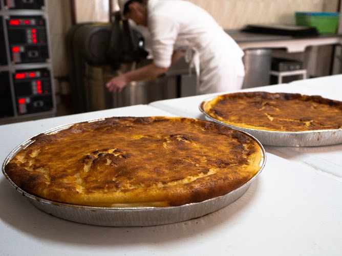 Fotografia tomada fuera de Sobaos y Quesadas Luca - Pastelería en Alceda-Ontaneda, Cantabria