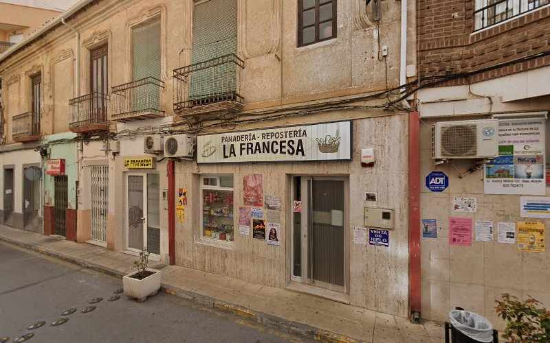 Fotografia tomada fuera de Panadería La Francesa - Panadería en Abarán, Murcia
